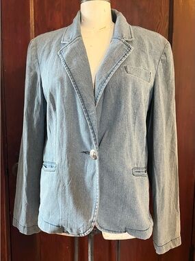 Live a Little Light Blue Denim Blazer Jacket - Size Large (see measurements)
